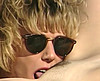 porno video Mature lesbienne avec jeunette au bord d'une piscine sexe gratuit