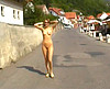 porno video Promenade d'une jeune femme exhibitioniste en pleine ville ! sexe gratuit