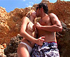 telecharger porno Jorge baise Sonia, une vraie bombe, dans une crique d&eacute;serte !